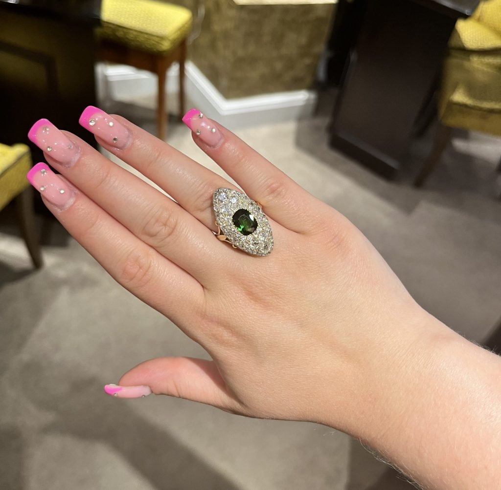 Oversize Vintage Jewellery Trend